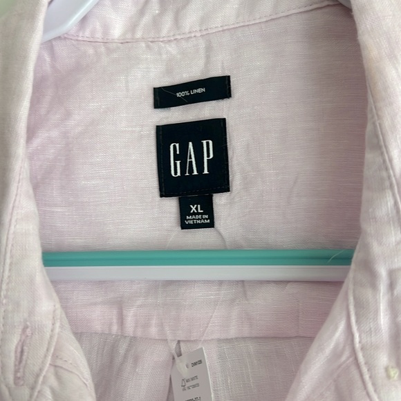 🔥NWT🔥GAP LINEN BUTTON DOWN LONG SLEEVE ONE FRONT PICKET PINK SIZE XL - Picture 2 of 4